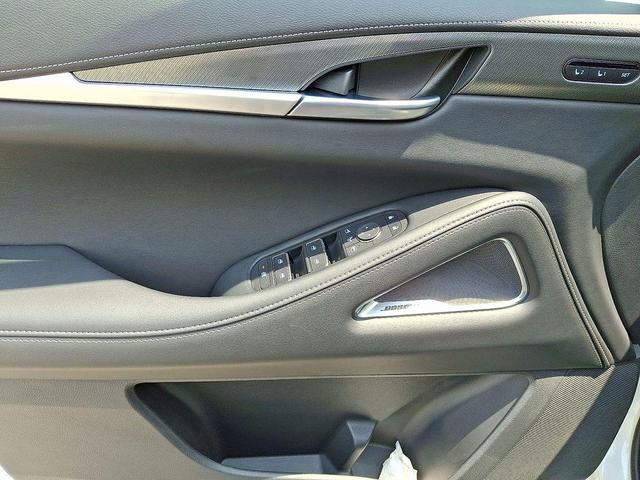 Photo of 2025 Majestic White INFINITI QX60