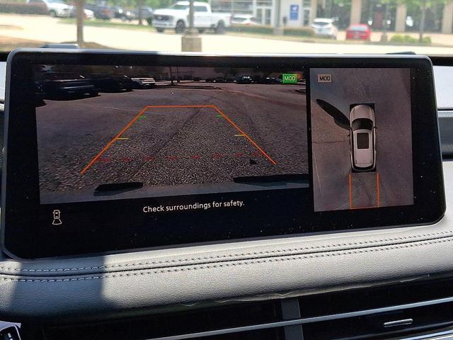 Photo of 2025 Majestic White INFINITI QX60
