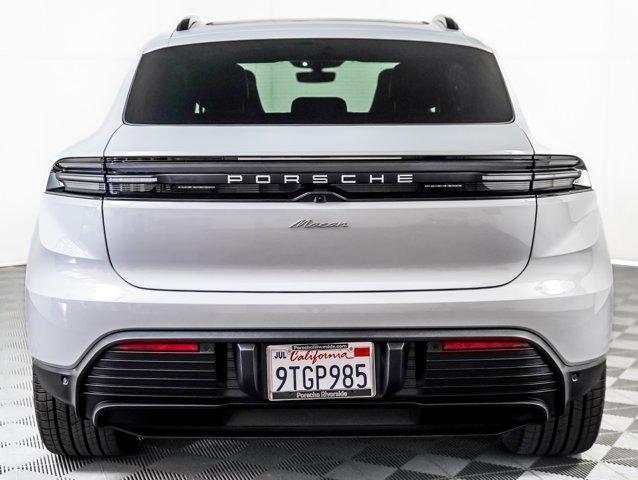 Photo of 2025 ICE GREY Porsche Macan