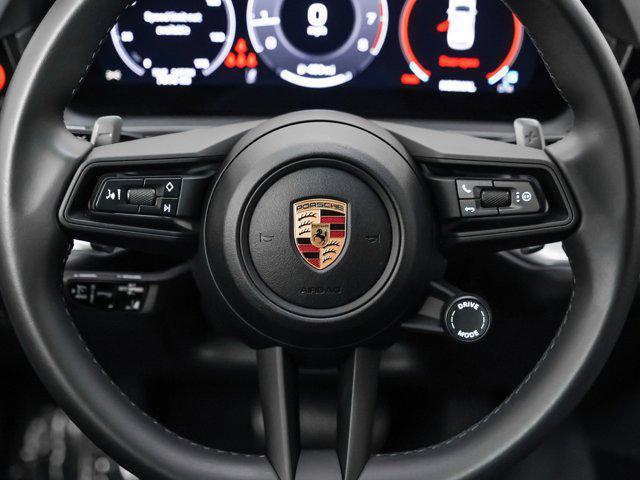 Photo of 2025 White Porsche Cayenne