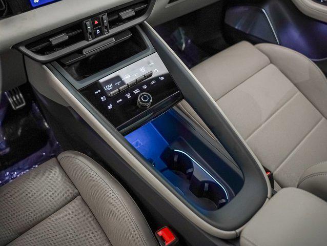 Photo of 2024 ICE GREY Porsche Macan