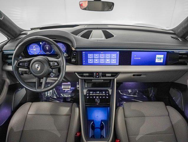 Photo of 2024 ICE GREY Porsche Macan