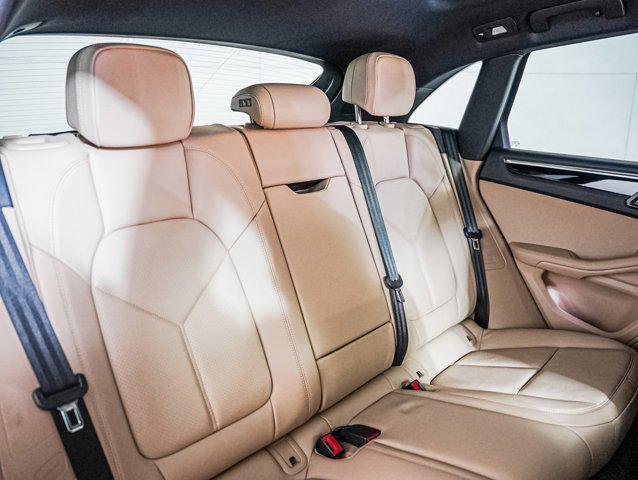 Photo of 2025 CARRARA WHITE Porsche Macan