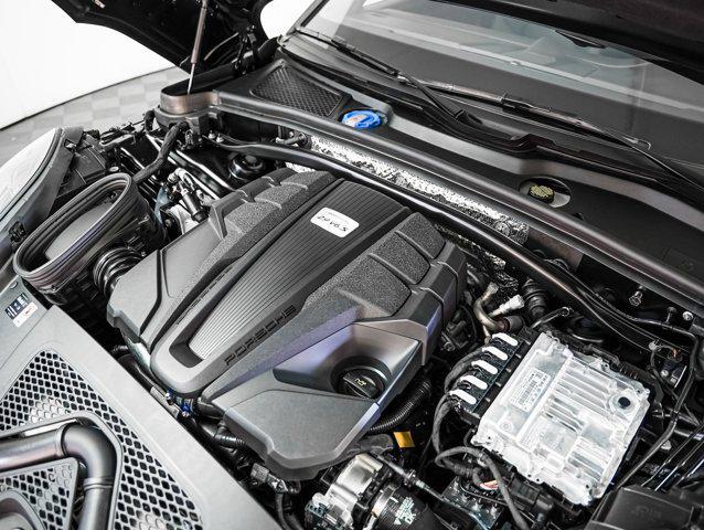 Photo of 2025 Black Porsche Macan