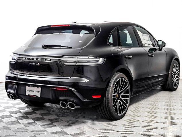 Photo of 2025 Black Porsche Macan