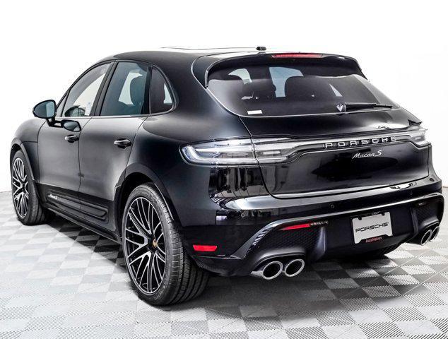 Photo of 2025 Black Porsche Macan