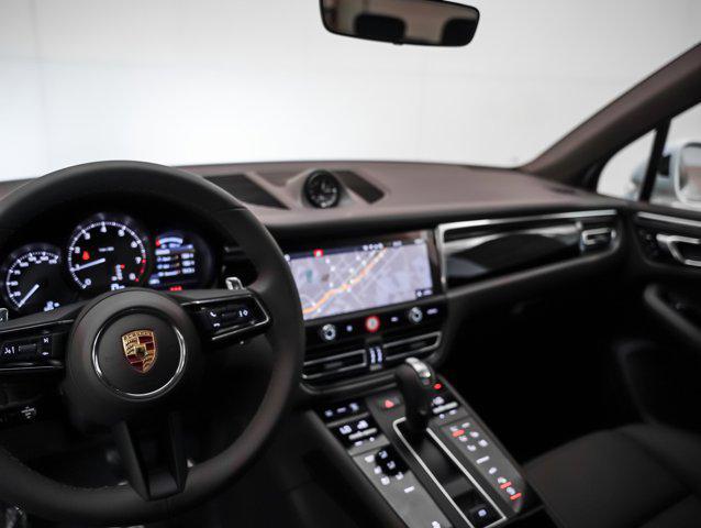 Photo of 2025 White Porsche Macan
