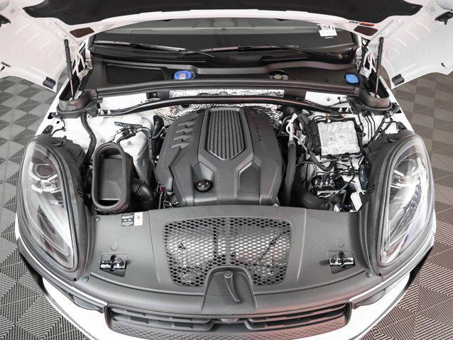 Photo of 2025 White Porsche Macan
