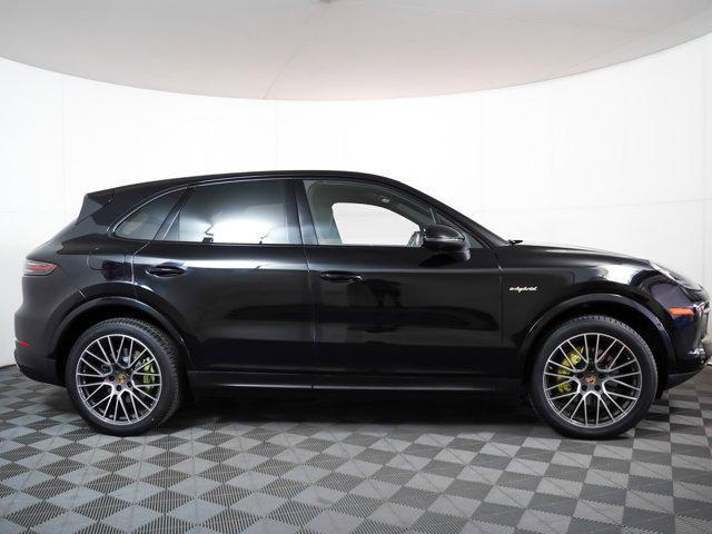 Photo of 2022 Black Porsche Cayenne