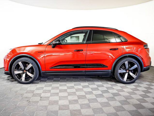 Photo of 2025 Papaya Metallic Porsche Macan