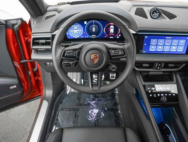 Photo of 2025 Papaya Metallic Porsche Macan