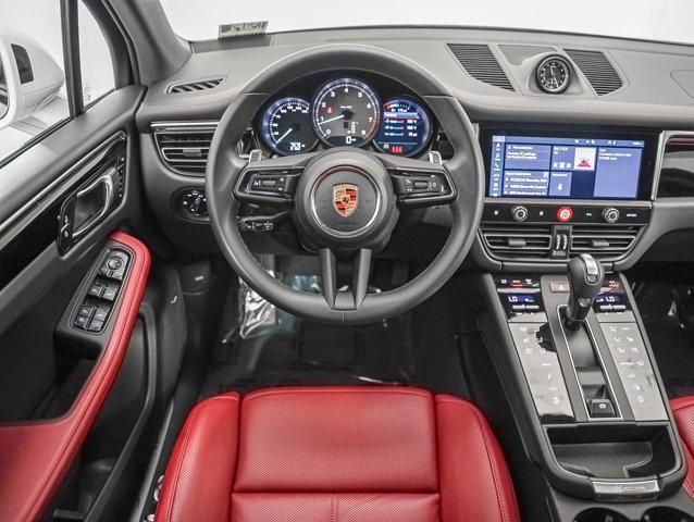 Photo of 2025 CARRARA WHITE Porsche Macan