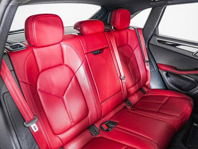 Photo of 2025 CARRARA WHITE Porsche Macan