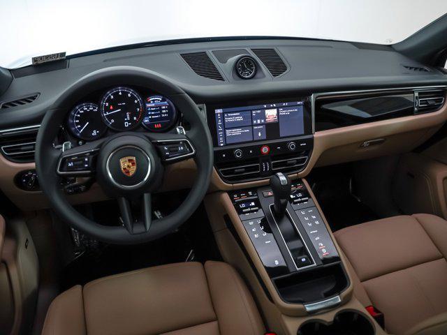 Photo of 2025 GENTIAN BLUE Porsche Macan
