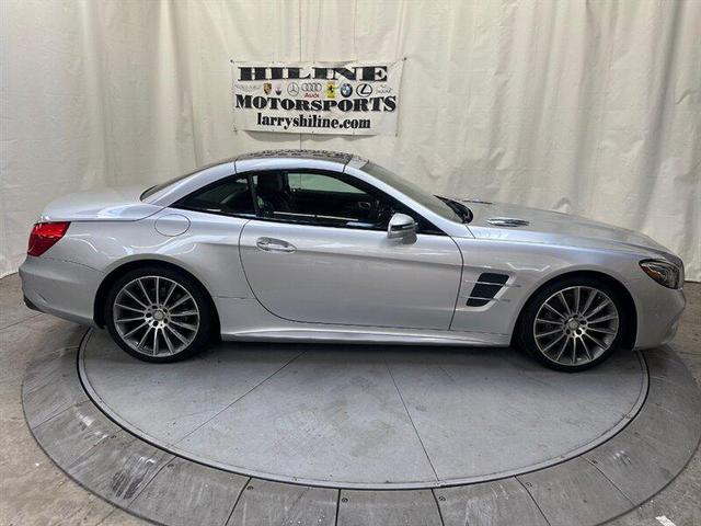 Photo of 2017 Iridium Silver Metallic Mercedes-Benz SL 550