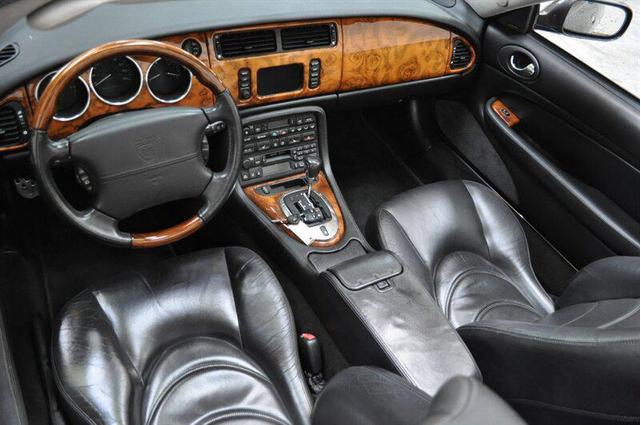 Photo of 2004 Platinum Metallic Jaguar XKR