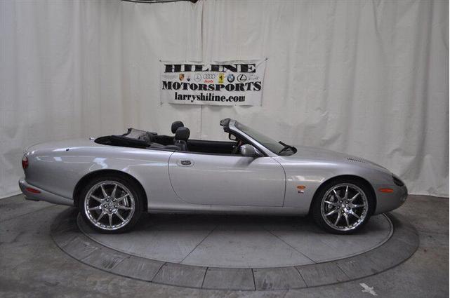 Photo of 2004 Platinum Metallic Jaguar XKR