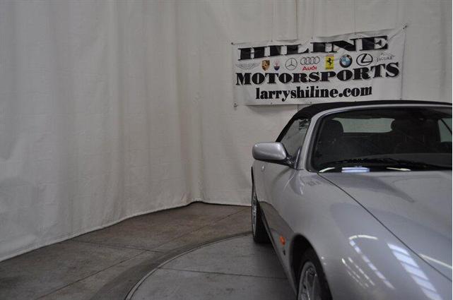 Photo of 2004 Platinum Metallic Jaguar XKR