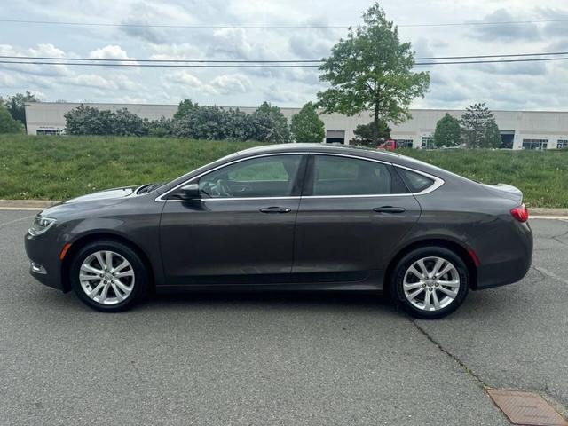 Photo of 2016 Black Chrysler 200
