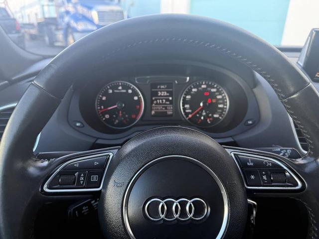 Photo of 2018 White Audi Q3