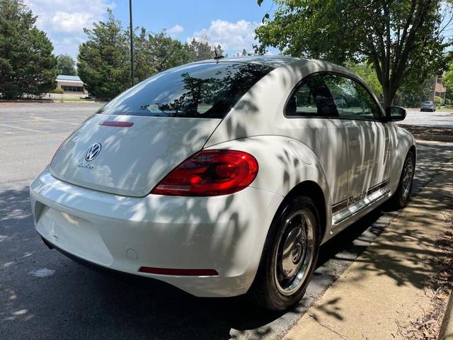 Photo of 2013 Candy White Volkswagen Beetle