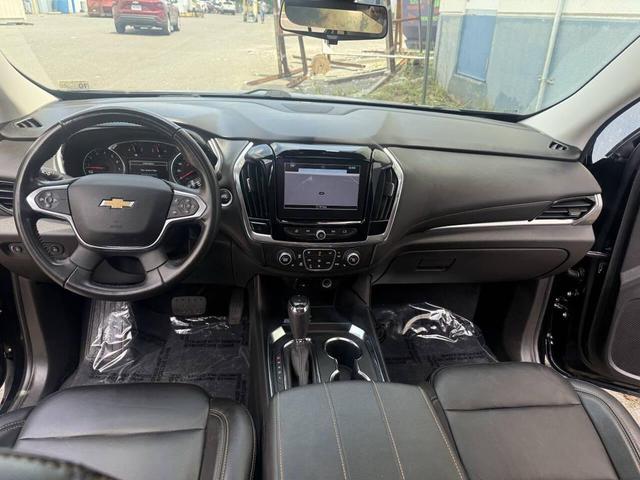 Photo of 2018 Mosaic Black Metallic Chevrolet Traverse