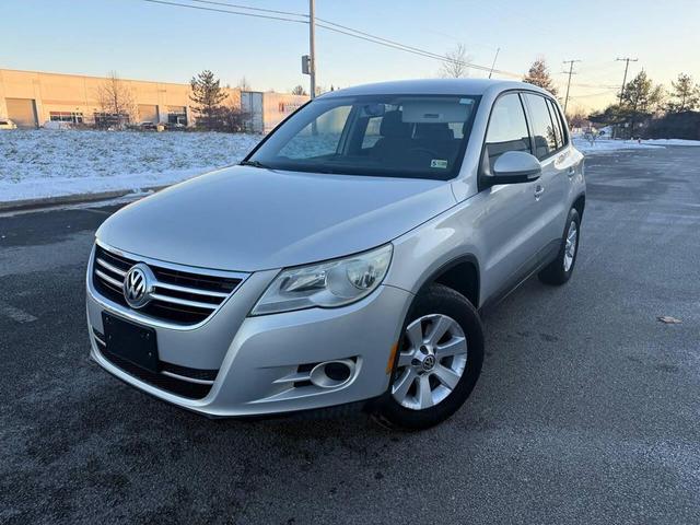 Photo of 2009 Reflex Silver Metallic Volkswagen Tiguan
