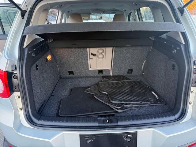 Photo of 2009 Reflex Silver Metallic Volkswagen Tiguan