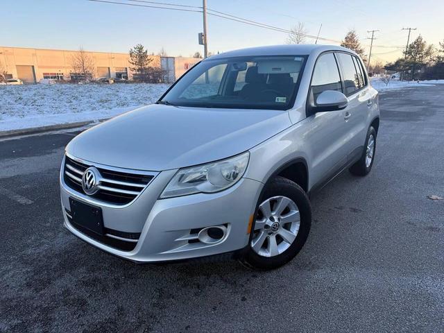 Photo of 2009 Reflex Silver Metallic Volkswagen Tiguan