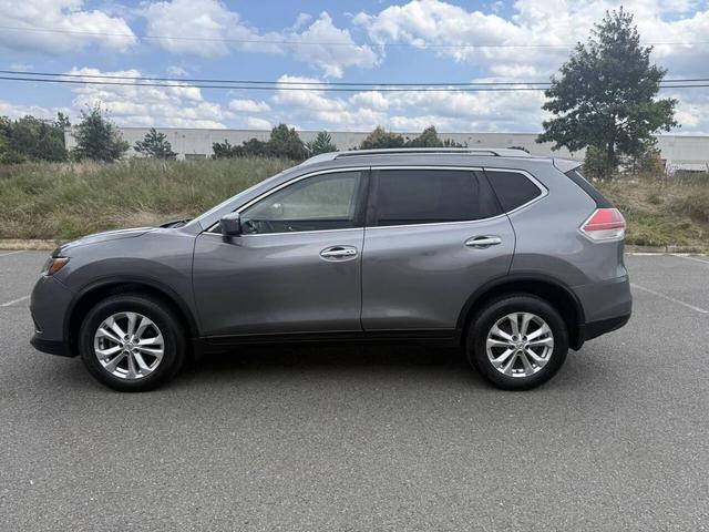 Photo of 2016 Brilliant Silver Nissan Rogue