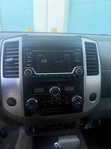 Photo of 2016 Brilliant Silver Nissan Frontier