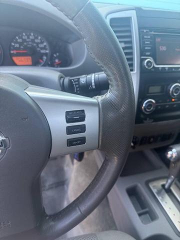 Photo of 2016 Brilliant Silver Nissan Frontier