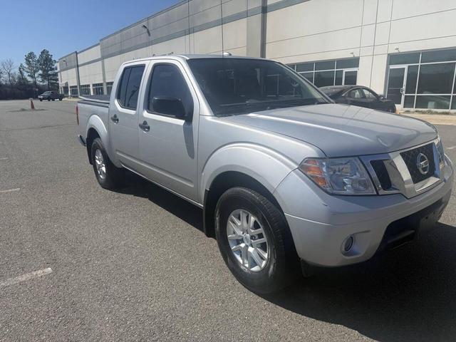 Photo of 2016 Brilliant Silver Nissan Frontier