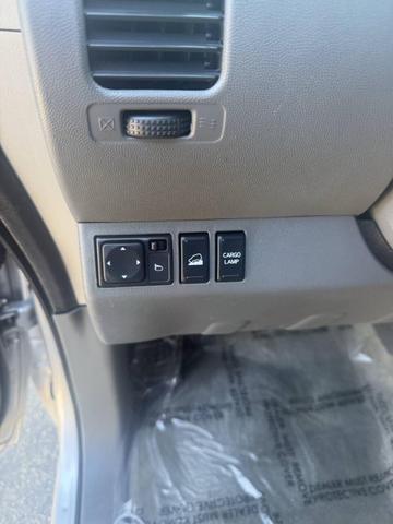 Photo of 2016 Brilliant Silver Nissan Frontier