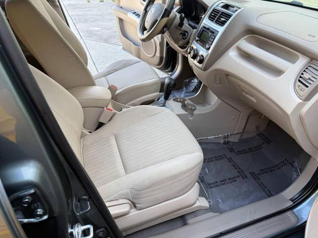 Photo of 2009 Gray Kia Sportage
