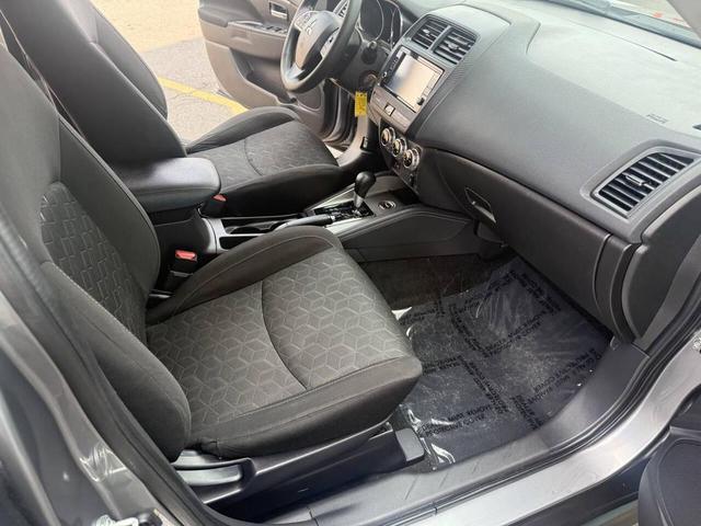 Photo of 2020 Mercury Gray Metallic Mitsubishi Outlander Sport