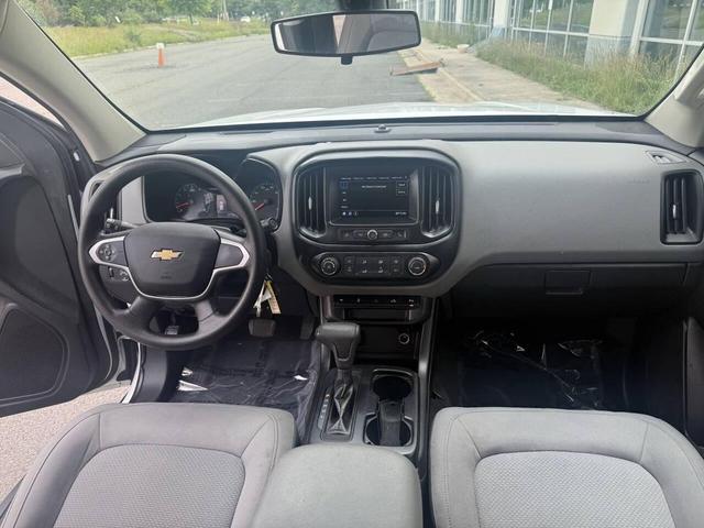 Photo of 2019 Summit White Chevrolet Colorado