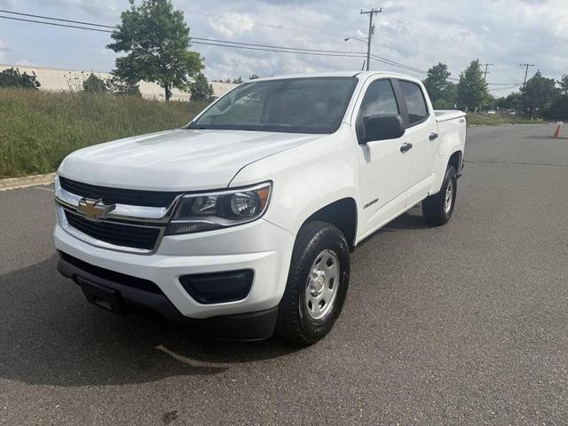 Photo of 2019 Summit White Chevrolet Colorado