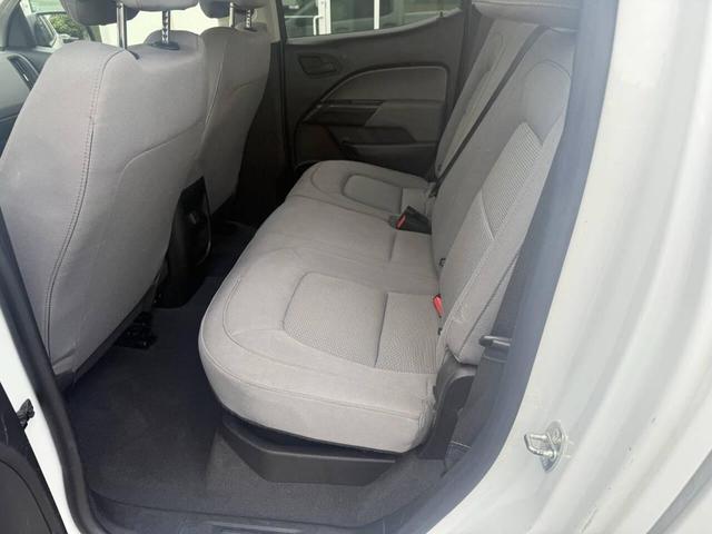 Photo of 2019 Summit White Chevrolet Colorado