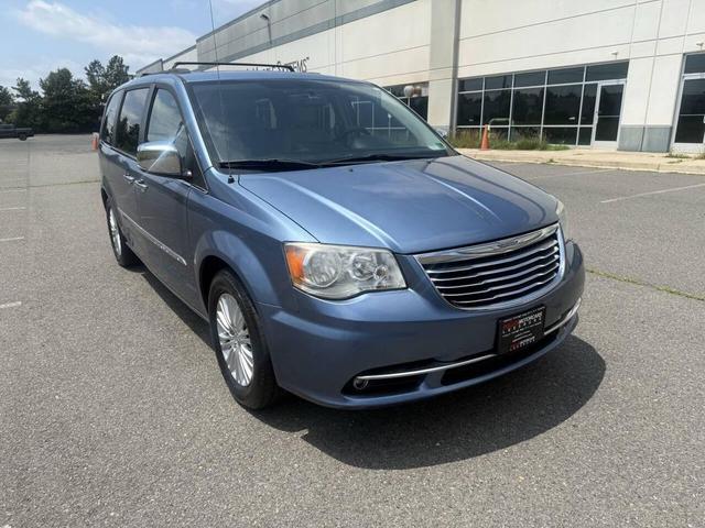 Photo of 2012 Blue Chrysler Town & Country