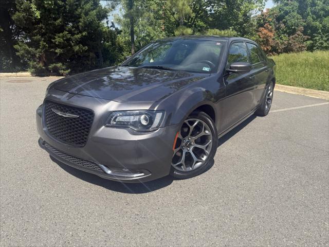 Photo of 2015 Black Chrysler 300