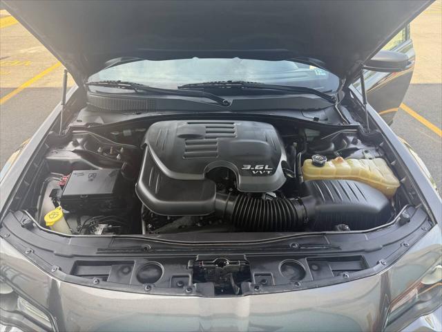 Photo of 2015 Black Chrysler 300