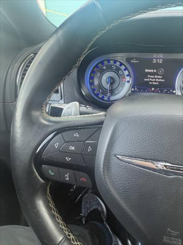 Photo of 2015 Black Chrysler 300