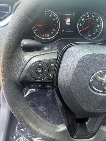 Photo of 2019 Midnight Black Metallic Toyota RAV4