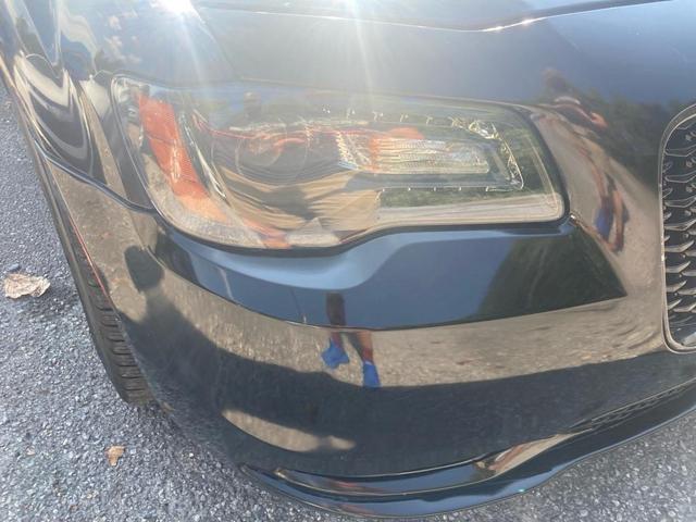 Photo of 2019 BLACK Chrysler 300