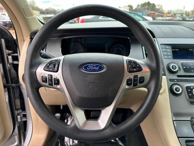 Photo of 2017 Silver Ford Taurus