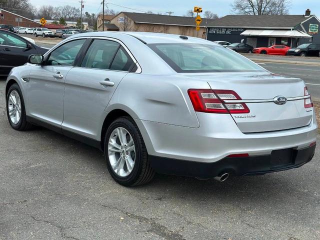 Photo of 2017 Silver Ford Taurus