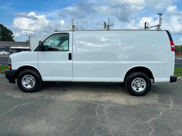 Photo of 2019 White Chevrolet Express 3500