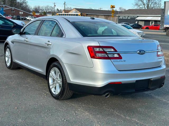Photo of 2017 Silver Ford Taurus