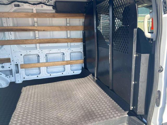 Photo of 2022 Oxford White Ford Transit-250